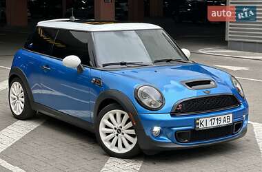 Хэтчбек MINI Hatch 2011 в Киеве