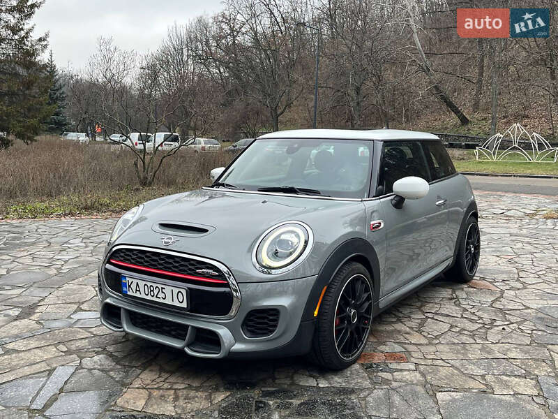 Хетчбек MINI Hatch 2020 в Києві