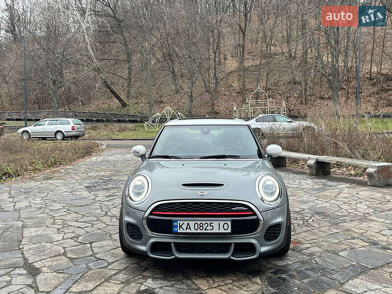 Хетчбек MINI Hatch 2020 в Києві