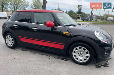 Хэтчбек MINI Hatch 2015 в 