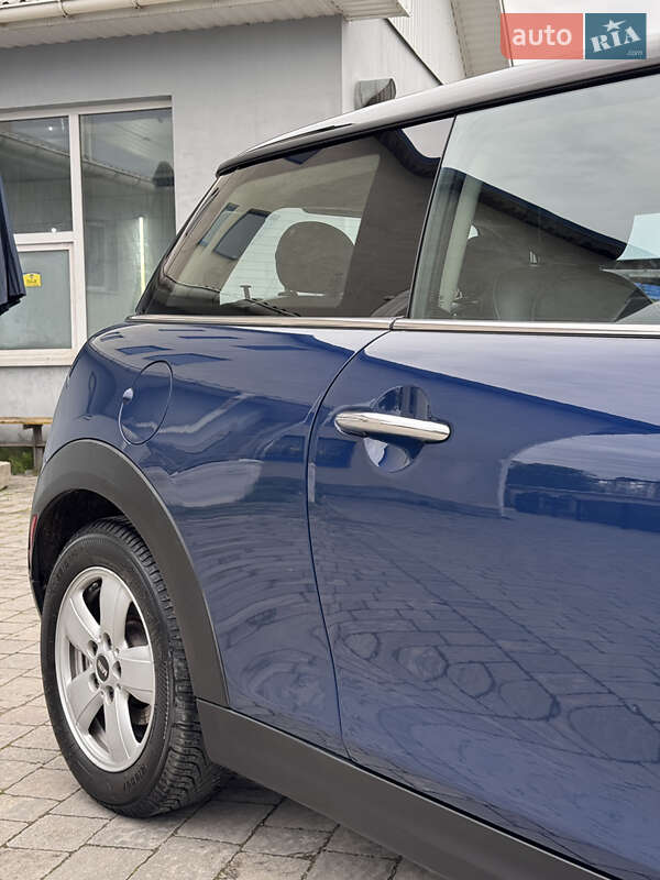 Хетчбек MINI Hatch 2016 в Івано-Франківську
