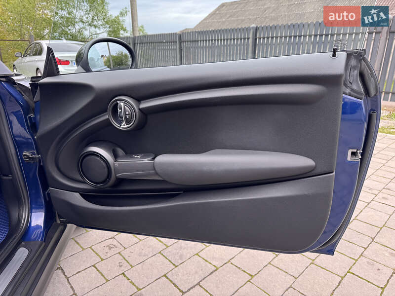 Хетчбек MINI Hatch 2016 в Івано-Франківську