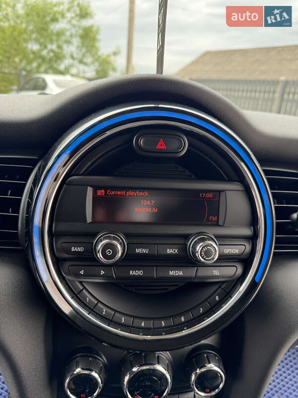 Хетчбек MINI Hatch 2016 в Івано-Франківську