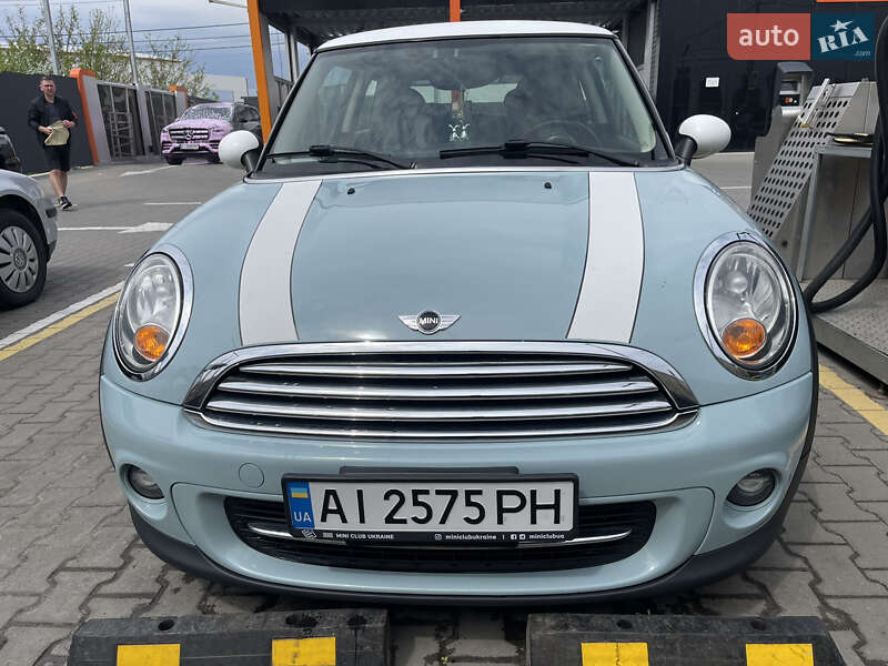 Хетчбек MINI Hatch 2013 в 