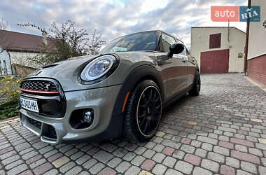 Хетчбек MINI Hatch 2018 в 