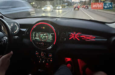 Хетчбек MINI Hatch 2018 в 