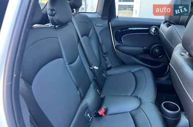 Хетчбек MINI Hatch 2017 в 