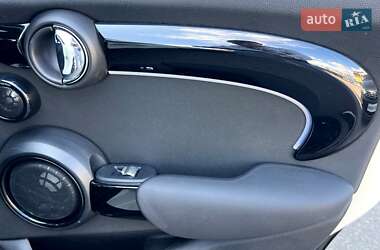Хетчбек MINI Hatch 2017 в 