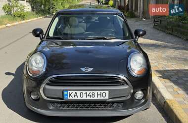 Хетчбек MINI Hatch 2016 в 