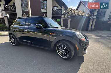 Хетчбек MINI Hatch 2016 в 