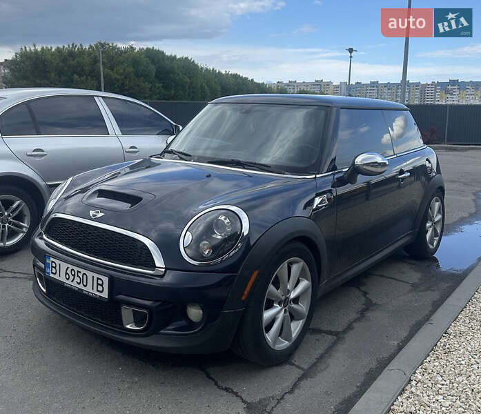 Хетчбек MINI Hatch 2012 в Полтаві