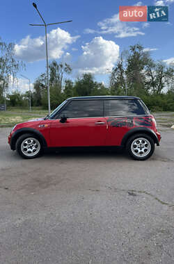 Хэтчбек MINI Hatch 2003 в 