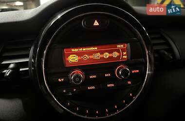 Хетчбек MINI Hatch 2016 в 