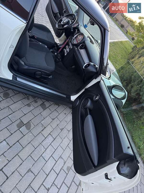Хэтчбек MINI Hatch 2008 в Луцке