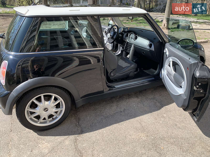 Хетчбек MINI Hatch 2002 в Києві