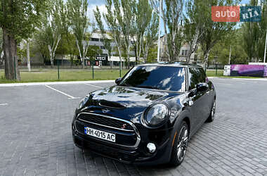 Хетчбек MINI Hatch 2019 в 