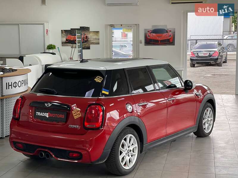 Хетчбек MINI Hatch 2015 в Києві