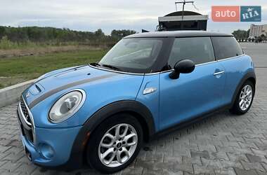 Хетчбек MINI Hatch 2015 в 