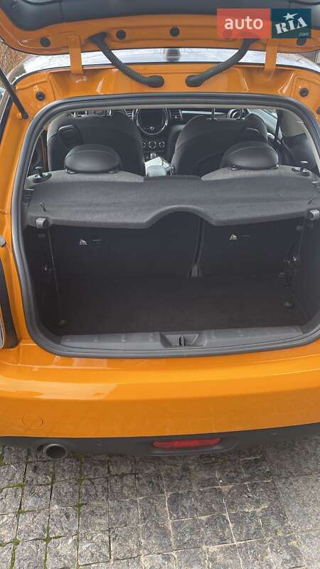 Хэтчбек MINI Hatch 2017 в Киеве