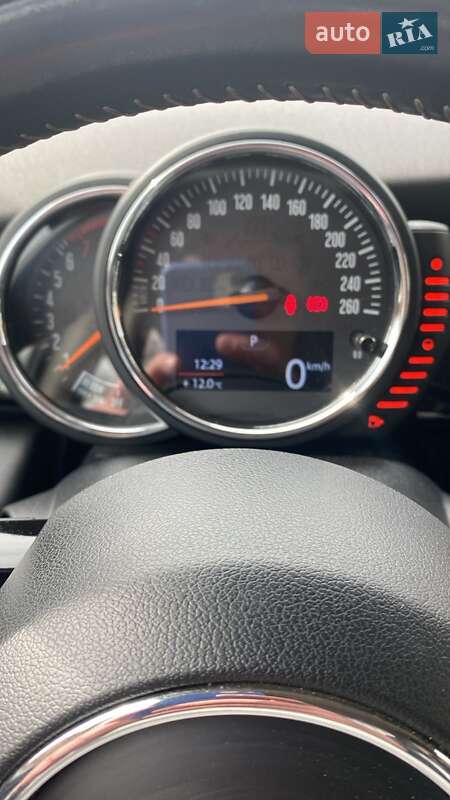 Хэтчбек MINI Hatch 2017 в Киеве