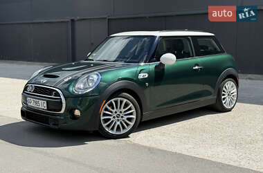Хетчбек MINI Hatch 2017 в Києві