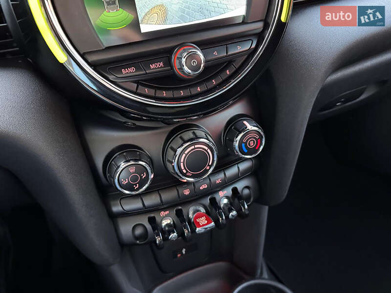 Хэтчбек MINI Hatch 2018 в Одессе