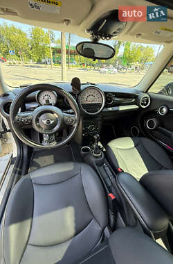 Хэтчбек MINI Hatch 2012 в 
