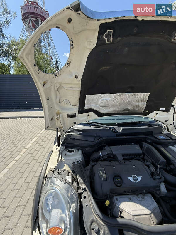 Хетчбек MINI Hatch 2012 в Києві