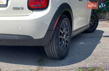 Хетчбек MINI Hatch 2014 в 