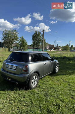 Хэтчбек MINI Hatch 2010 в 