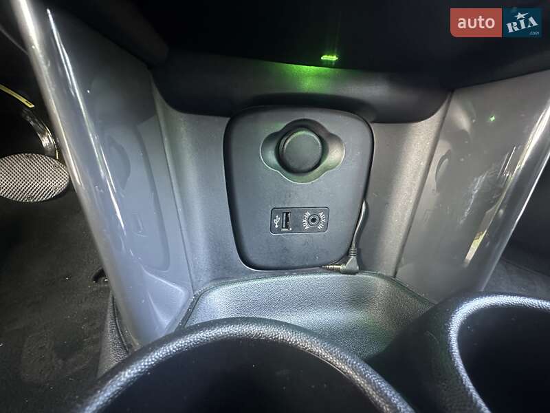 Хетчбек MINI Hatch 2015 в Києві