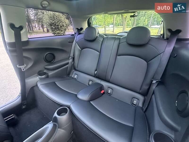 Хетчбек MINI Hatch 2015 в Києві