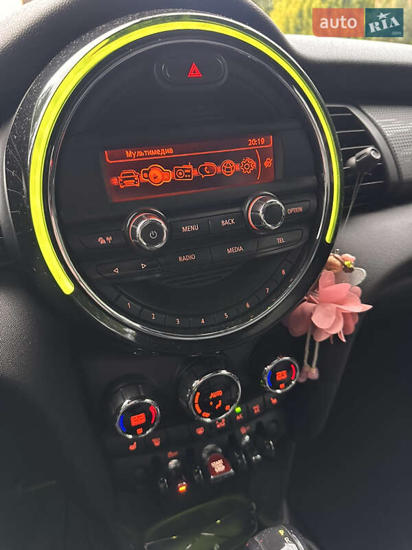 Хетчбек MINI Hatch 2015 в Вінниці