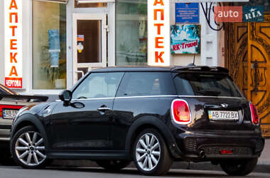 Хетчбек MINI Hatch 2015 в 