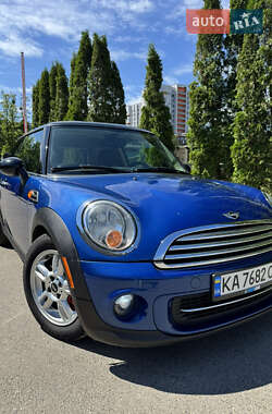 Хэтчбек MINI Hatch 2013 в Киеве