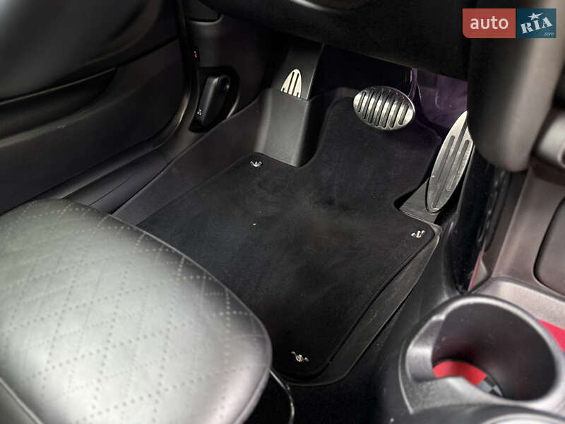 Хэтчбек MINI Hatch 2018 в Киеве фото 28 Хэтчбек MINI Hatch 2018 в Киеве