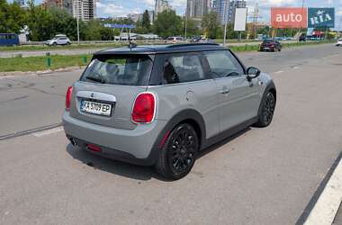 Хетчбек MINI Hatch 2015 в 