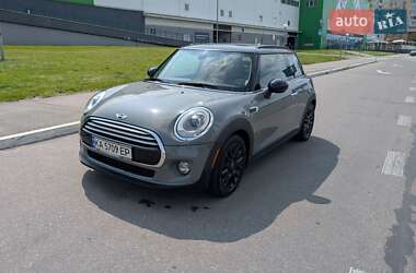 Хетчбек MINI Hatch 2015 в 