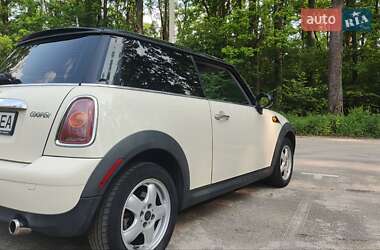 Хэтчбек MINI Hatch 2010 в 