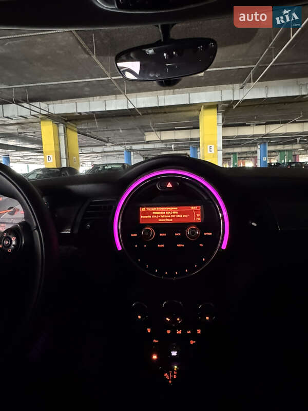 Хетчбек MINI Hatch 2016 в Києві