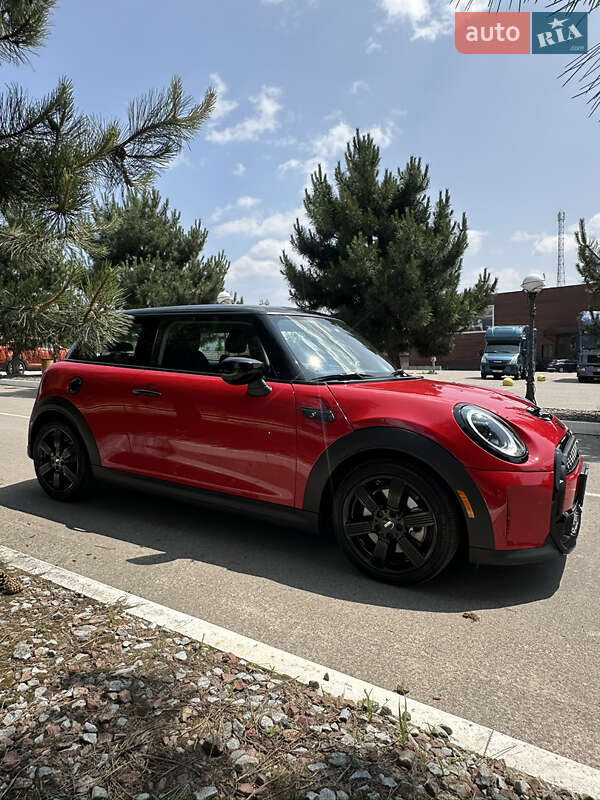 Хетчбек MINI Hatch 2023 в Києві