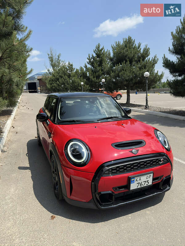 Хетчбек MINI Hatch 2023 в Києві фото 3 Хетчбек MINI Hatch 2023 в Києві