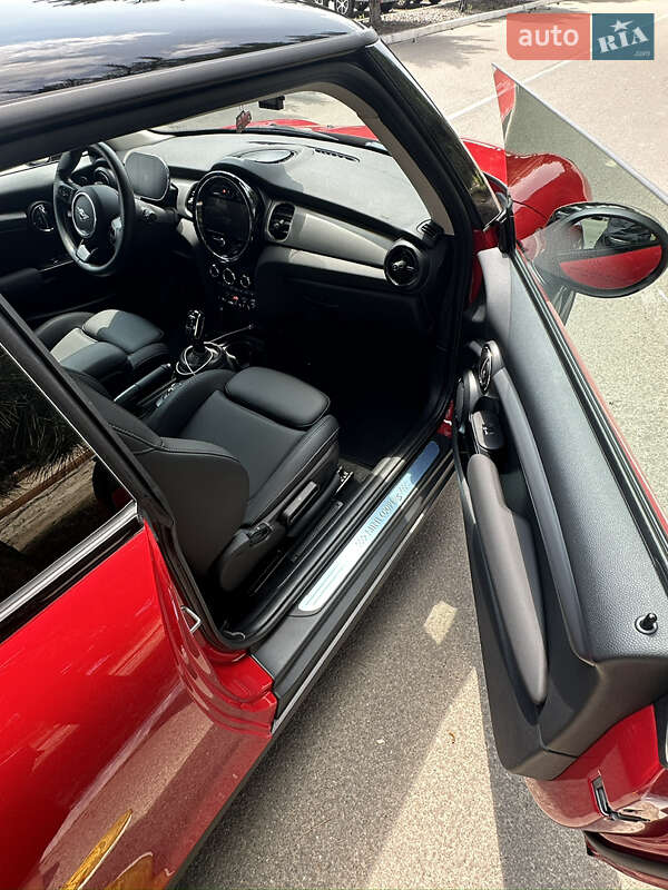 Хетчбек MINI Hatch 2023 в Києві