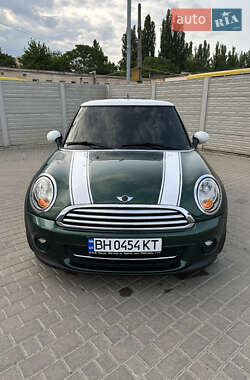 Хетчбек MINI Hatch 2012 в 