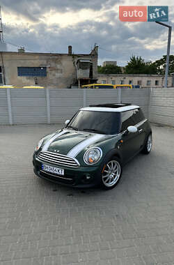 Хетчбек MINI Hatch 2012 в 