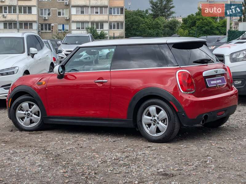 Хетчбек MINI Hatch 2015 в Києві