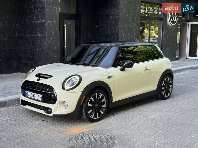 Хетчбек MINI Hatch 2019 в 