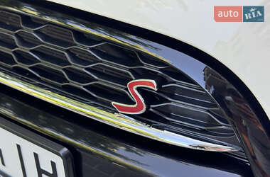 Хетчбек MINI Hatch 2019 в 