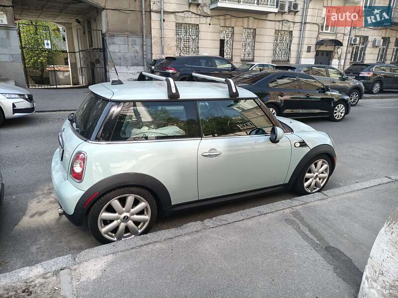 Хетчбек MINI Hatch 2013 в 