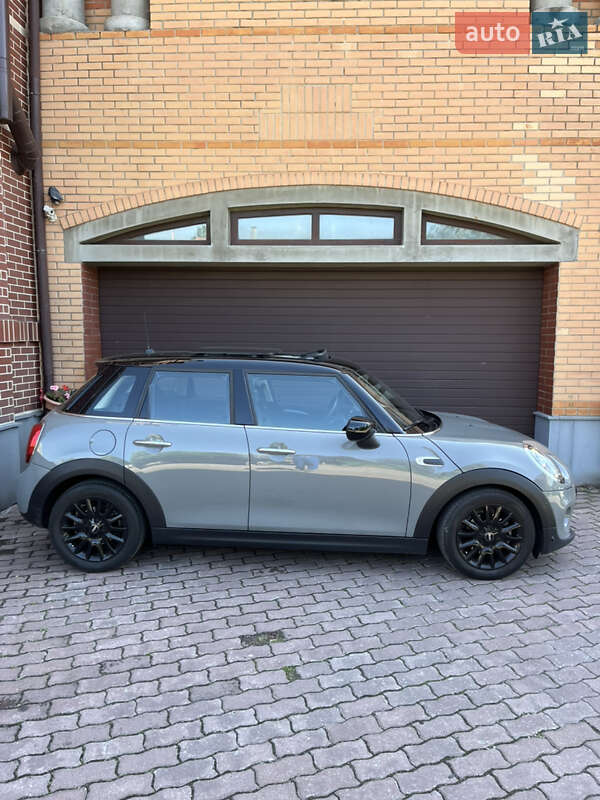 Хетчбек MINI Hatch 2020 в Києві